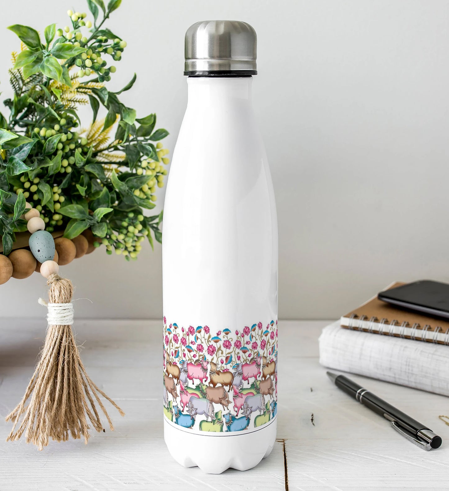 Cow and flowers watercolor pattern design Cola Bottle 500ml School Bottle, Picnic Bottle, Leak Proof