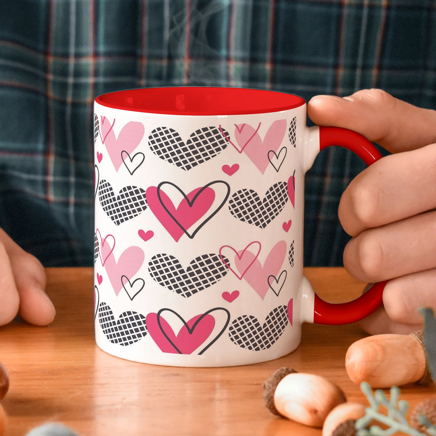 Hearts Pattern design Red Handle 330 ml Coffee Mug